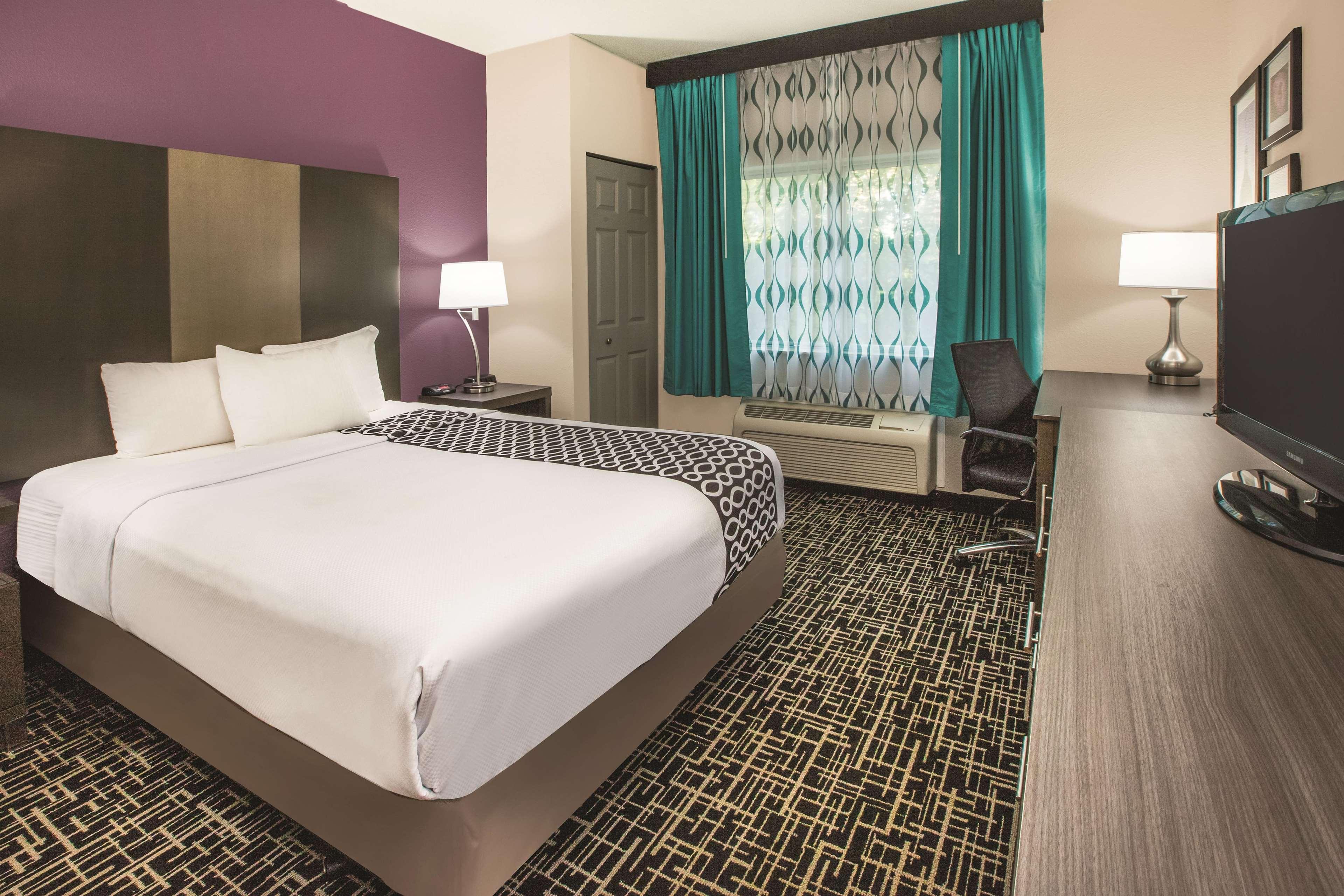 La Quinta Inn By Wyndham Indianapolis North Экстерьер фото