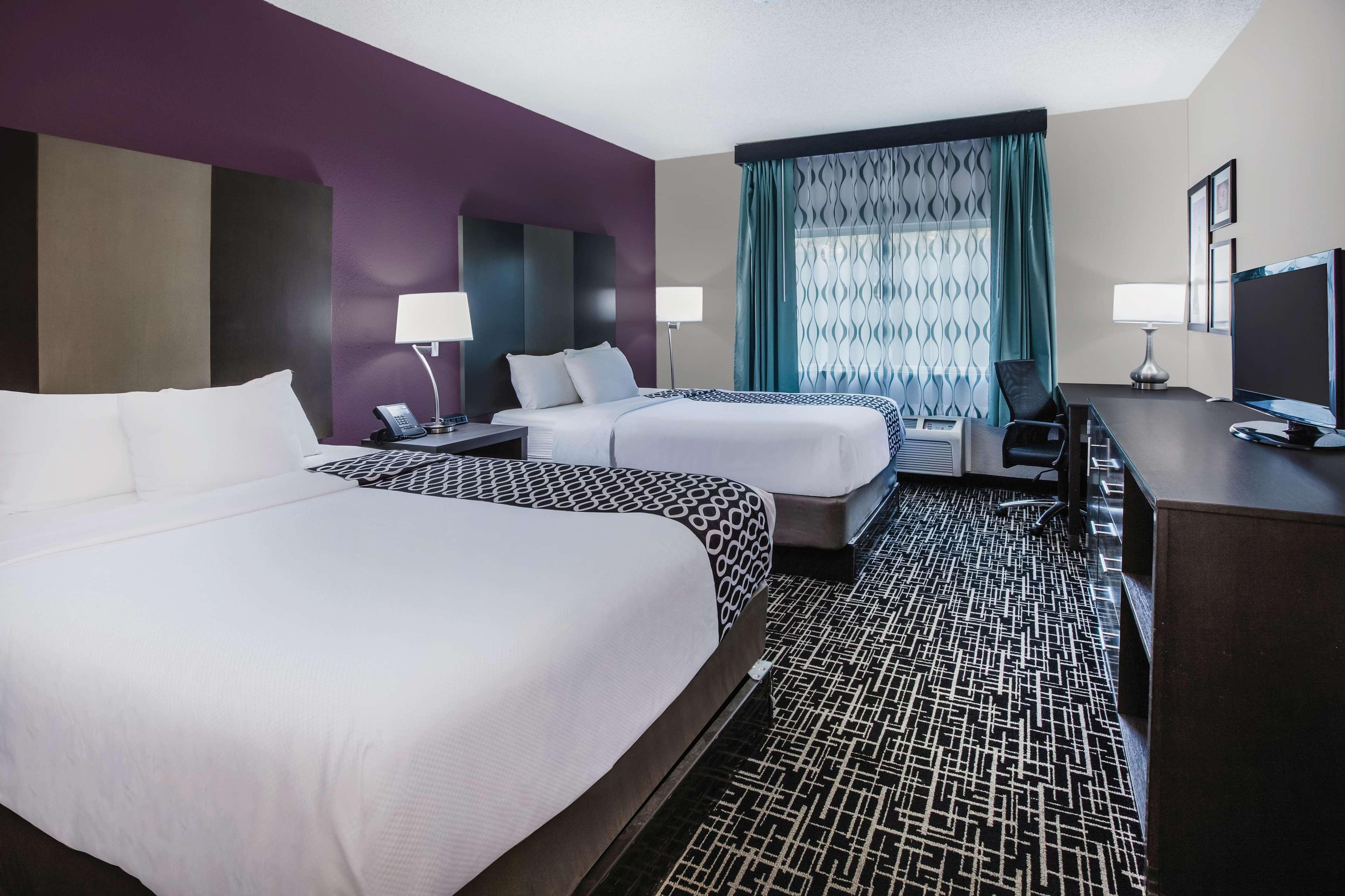 La Quinta Inn By Wyndham Indianapolis North Экстерьер фото