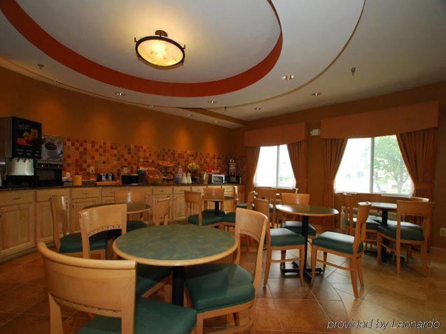 La Quinta Inn By Wyndham Indianapolis North Экстерьер фото